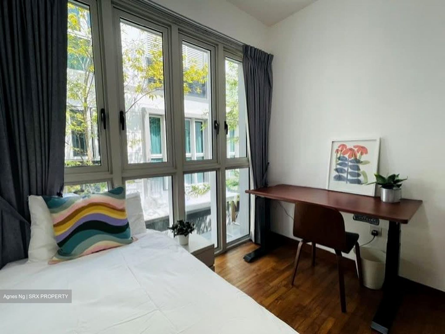 West Coast Drive (D5), Terrace #593692621